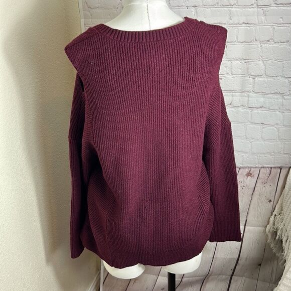 LYSSE LONG SLEEVE SHOULDER CUT OFF SWEATER - Picture 10 of 10